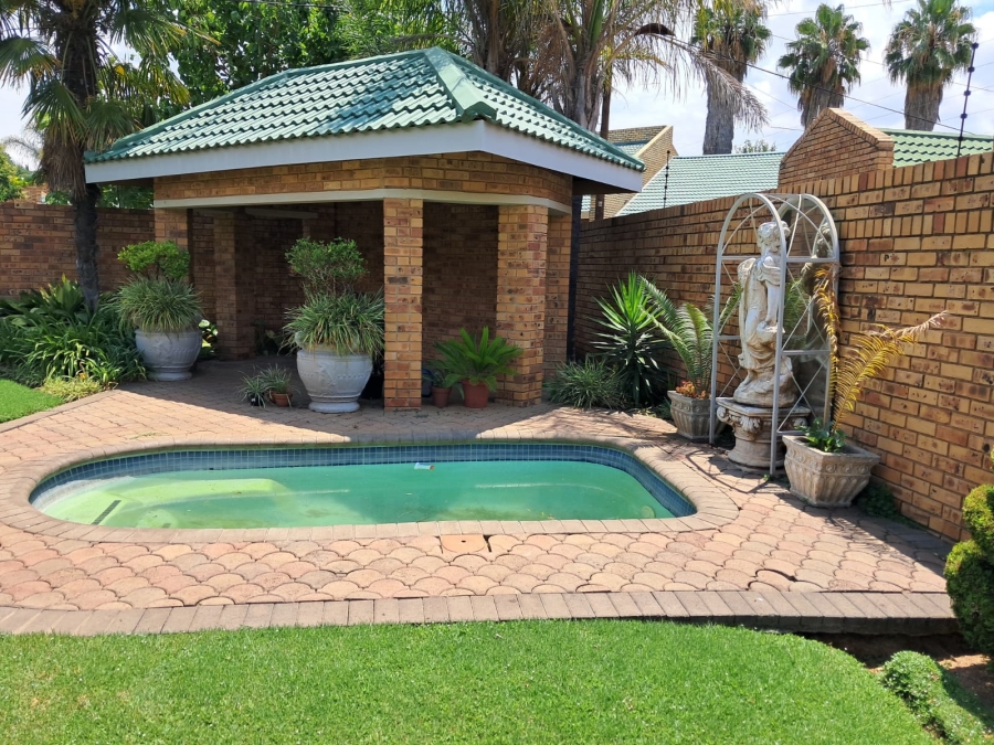 3 Bedroom Property for Sale in Riebeeckstad Free State